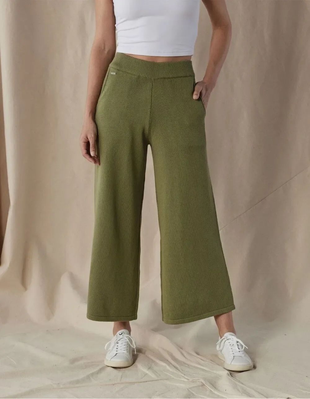 The Normal Brand Wanderlust pant brown size small